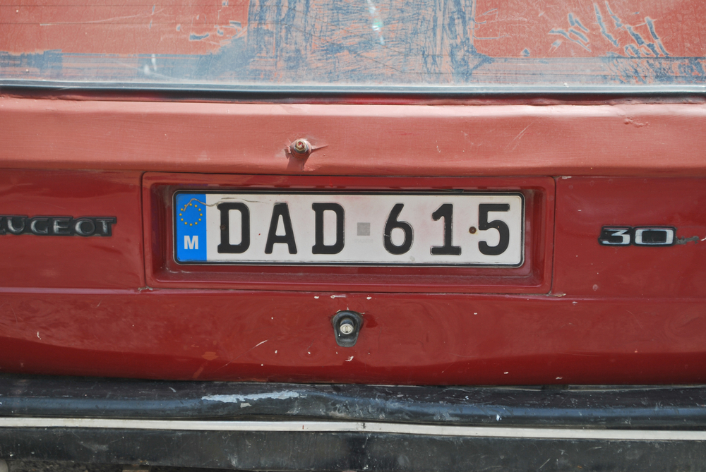 How to Design a Custom Plate That is Effective