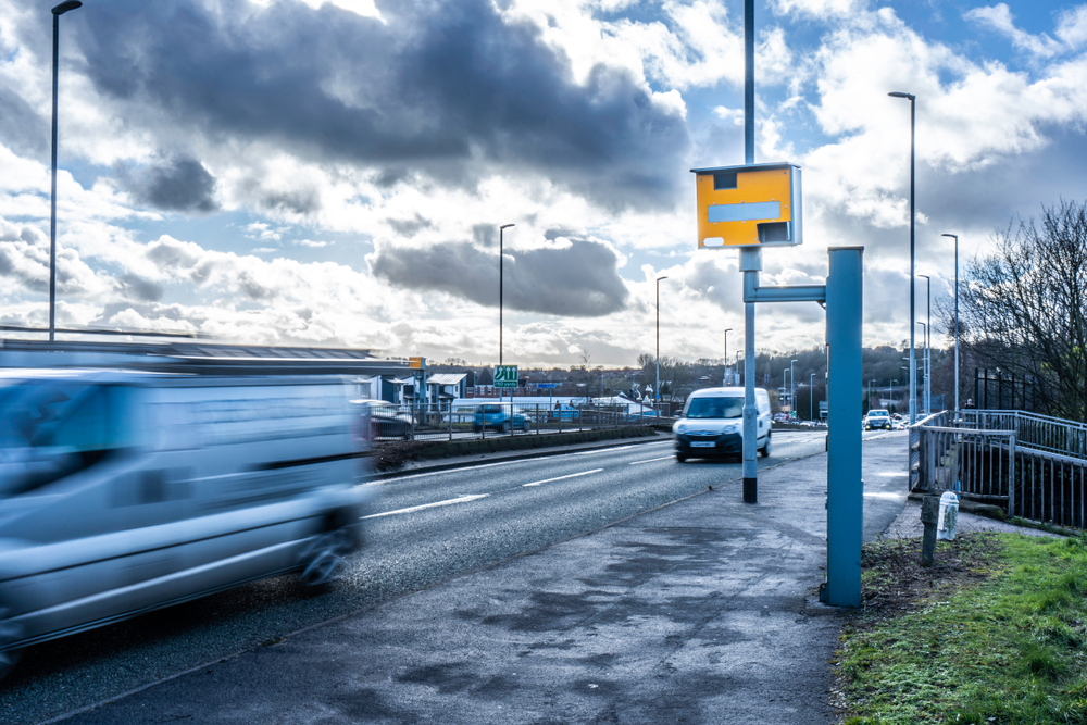 Can Cameras See 4D Plates UK?